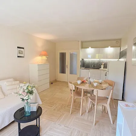 T2 En Rez-de-jardin A Portissol - Proche Centre Apartment *